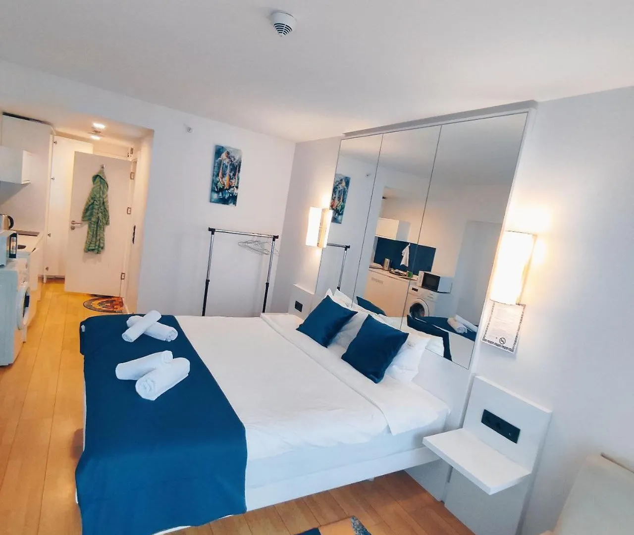 Batumi City In Centre Apartment